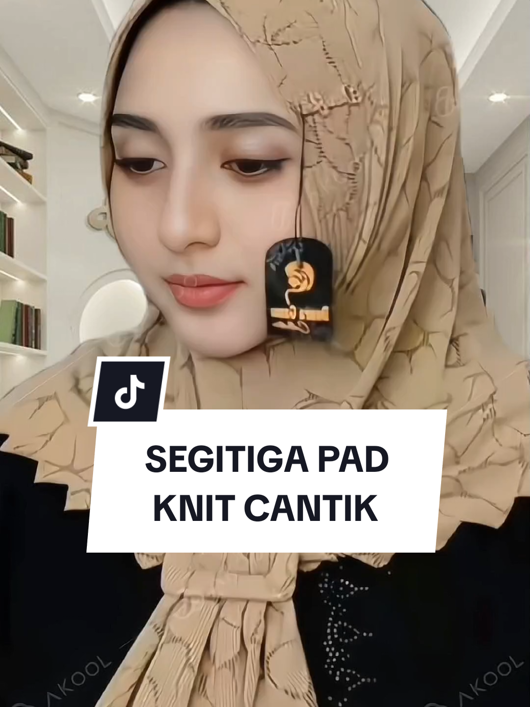 hijab segitiga pad gesper knit #hijab #hijabinstan #hijabviral #hijabmurah #hijabtutorial #hijabkekinian #fyp 
