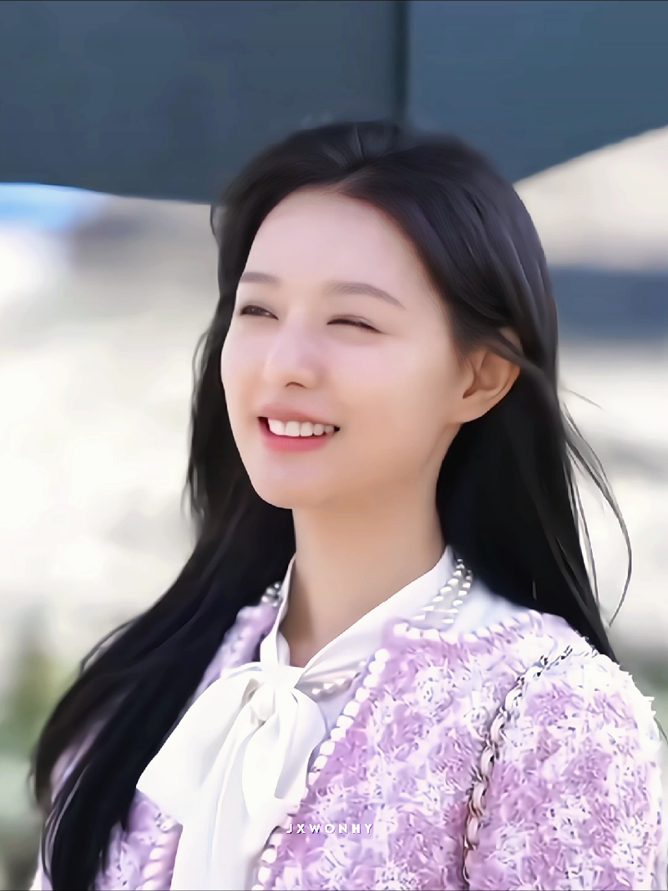 cantik dari semua sisi😍 #kimjiwon #김지원 #foryoupage #fyp #xyzbca #foryou 