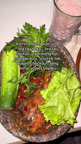 pecelan pindhang goreng sambel mentah + ramban