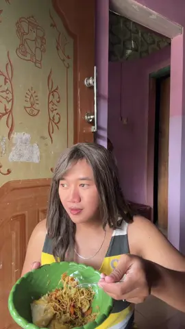 Yaampun saking malese korah korah, baskom ae di gawe adahhh