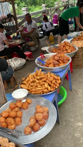 Có bác nào mê hàng bánh chợ phiên ko ạ #xuhuongtiktok #videoviralitiktok #chơphientaybac #chơphienvungcao #chơphienlaichau #chợphiensanthang 
