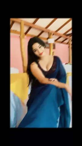 💋👀 #sachiweerasinghe #beyou#saree #2025 #favourite #fyp #weddingbells♥️ 