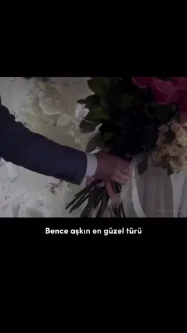 “Bence en güzel sevgi; seni Allah için seven, seni O’na yaklaştıran kişidedir. Sana haramı değil helali, gafleti değil zikri hatırlatandır. Bu dünyada kalplerini Allah’ta birleştirenler, ahirette de O’nun izniyle cennette buluşur. Çünkü gerçek aşk; bu dünyada başlar, ebediyette sonsuz olur.”