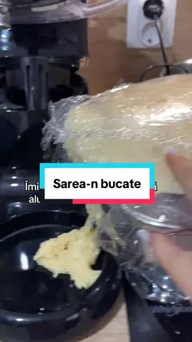 Nu stiu daca să mai las 😅 ig bianca.badelita✨ #cooking #momlife #wifematerial #donuts #gogosi #mamici #mamicipetiktok #tiktokromania #fyp #foryou 