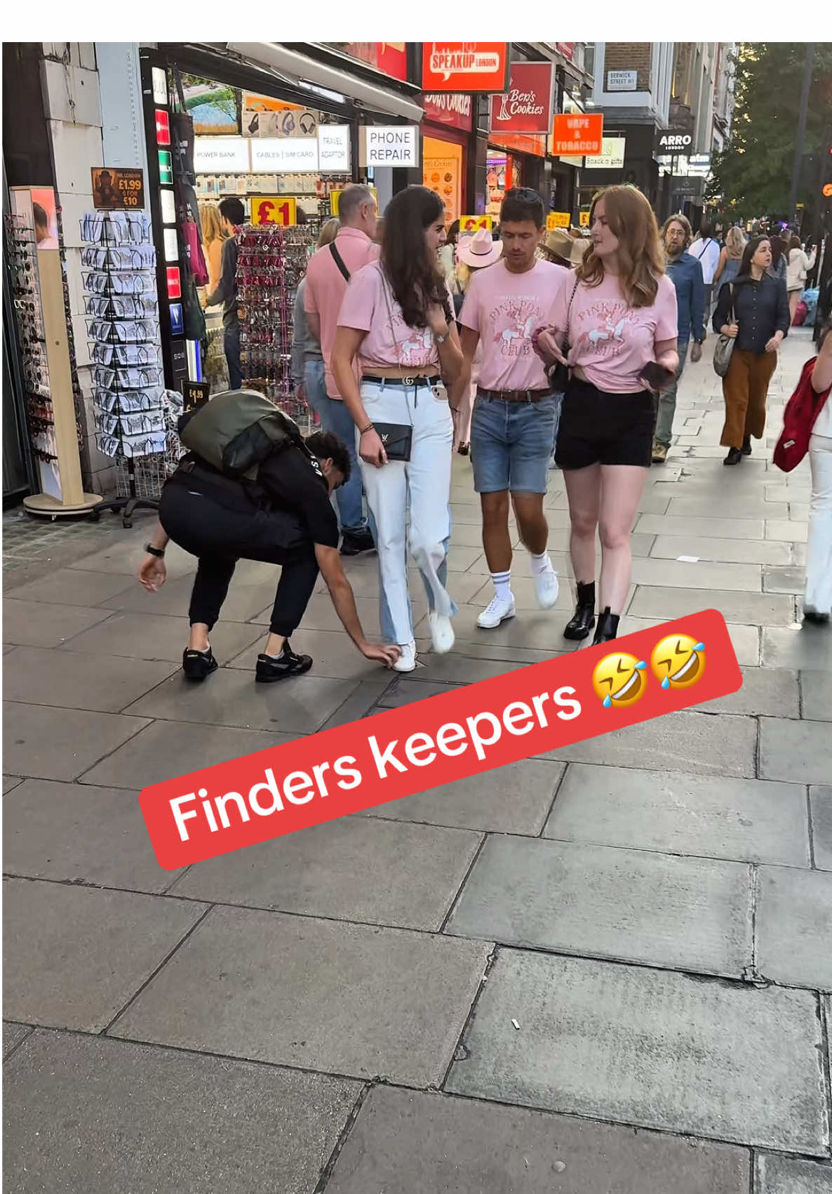 They say Finders keepers 🤣🤣🤣#funnytiktok #viral_video #fyp #foruyou 