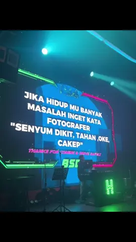 Coba pake gimick muka bahagia wkwk#xybcafyp #fyp #viral #viraltiktok #4u #remix #party 