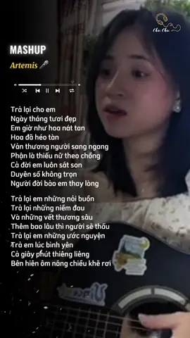 MASHUP Trả lại thanh xuân cho em x Nắng dưới chân mây x Hoa cỏ lau #nhachaymoingay #guitar #xuhuong #music #viral 