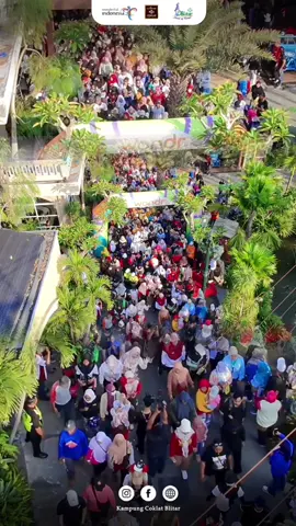 Sehatkan Raga, Cerahkan Rasa! Kemeriahan jalan sehat dalam rangka harlah Kampung Coklat ke-11 penuh warna, tawa, dan kebersamaan🤩🍫 . . ________________________ Untuk Reservasi Tempat - 082220567818 Untuk Pesan Cokelat - 082227774838 Untuk Info Umroh - 082334646617 Untuk Beli Paket Data/Pulsa - 082131739326 Kunjungi Link Berikut : https://shopee.co.id/kampungcoklatblt https://tokopedia.link/kampungcoklatblitar https://www.lazada.co.id/shop/kampungcoklatofficial