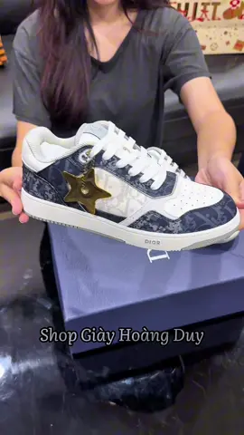 1 đôi giày giúp anh em tự tin phối được cả quần Jeans và quần vải 💯 Lên đồ cực lịch sự mà vẫn trẻ trung 😎😎 #shopgiayhoangduy #giàynam #myoutfit #shopgiayhanoi #B27 #giàythểthao #GiàyĐộnĐế 