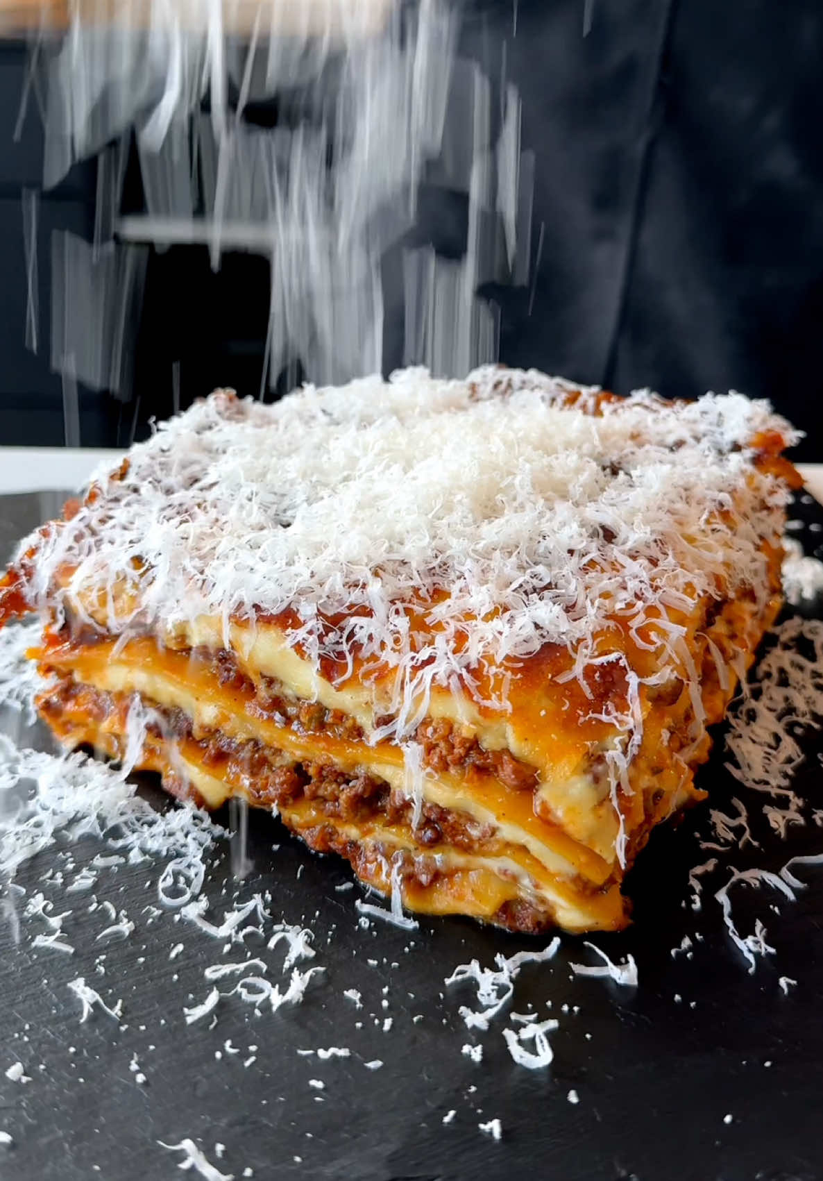 Lasagne 🇮🇹 A rich, umami packed ragu layered between fresh pasta and a silky smooth, luxurious bechamel sauce. This is the ultimate comfort food. Full recipe now up in my new newsletter on Substack, link in bio! 🔥