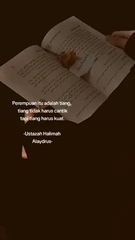 Ya Allah, lembutkan hatiku untuk menyesali dosa-dosa lalu, dan kuatkan aku untuk bangun mencari rezeki yang Engkau redhai. امين يارب العالمين 🤲 #foryoupage #fyp #fyppppppppppppppppppppp 