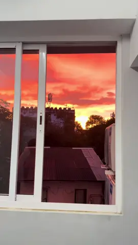 Yagon sunset is art 🥺 #sunset#sun#clouds#sunsetvibest#summermashup#view#foryou#fortourpage#xhtiktok#sunsetlover#americantiktok#fyppppppppppppppppppppppp#bird 