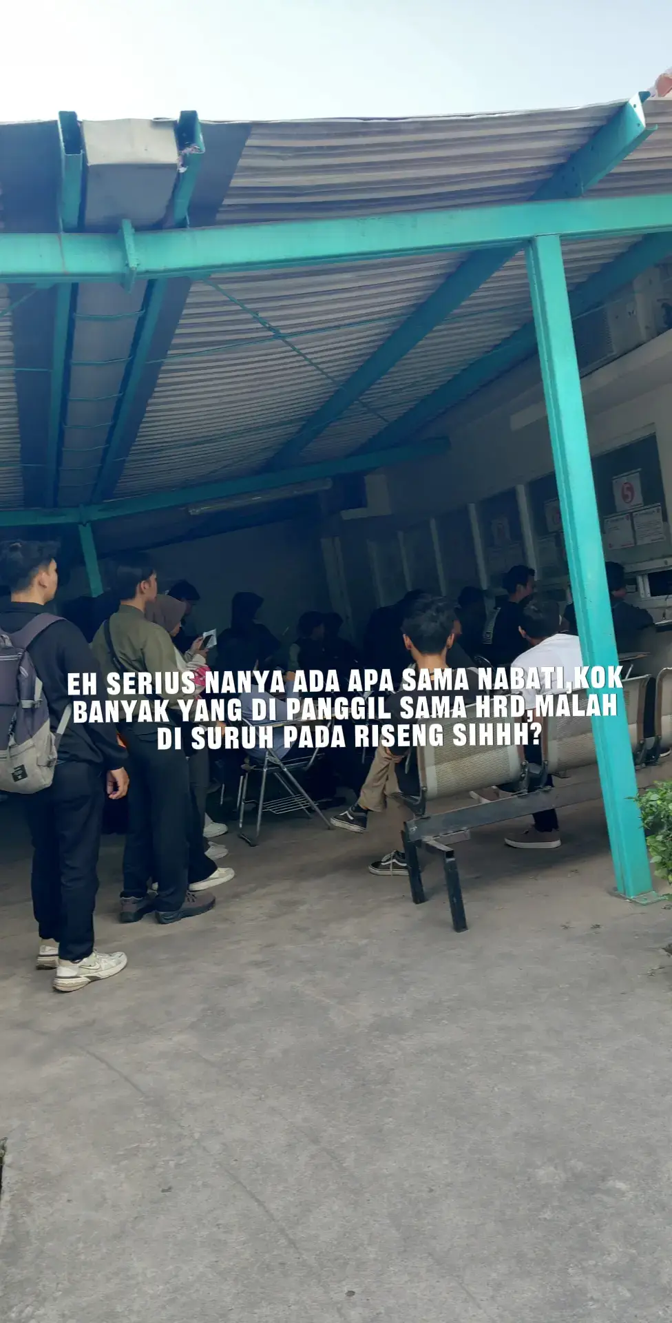 ada apa si sebenernnya ada aja. gebrakannya😭#fyppppppppppppppppppppppp #komentar #lewatberanda #like #ptkaldusarinabatiindonesiamajalengka #waper #nabati #nabatiindonesiansnack 