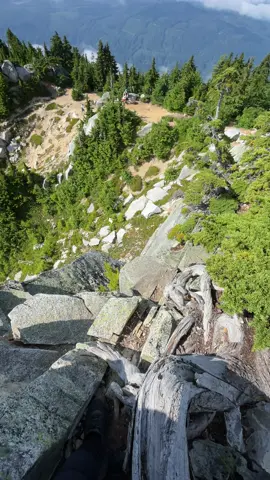 Some one saved me from falling 😅.  JK. You can’t leave without a few photos from this beautiful place 💚 #mountpilchuck #Hiking #wa 