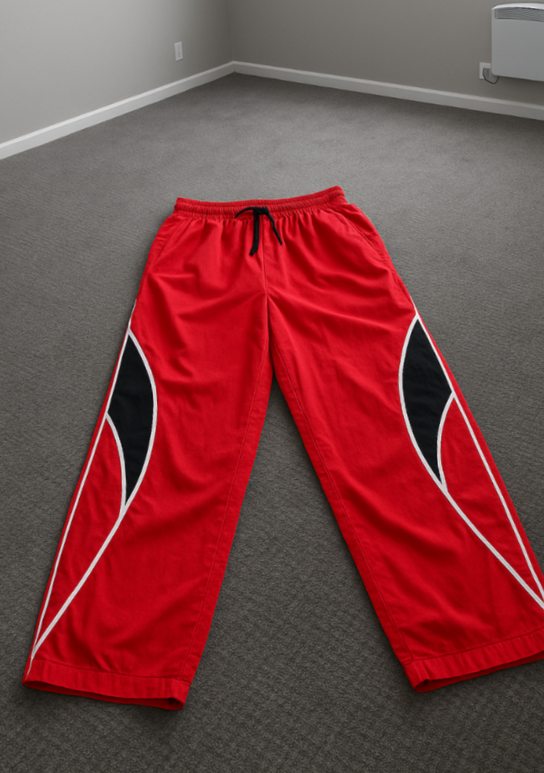 #reflektif #baggypants #brandlokal 