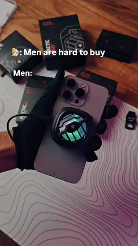 السعر: 49 ألف فقط لمبرد الموبايل المغناطيسي MEMO CX06، والتوصيل مجاني لكل محافظات العراق! 🇮🇶📱 ✅ موبايل بارد وگيم ثابت! ✨ تبريد فوري، بدون صوت، وإضاءة RGB. اطلبه هسه! ❄️🎮