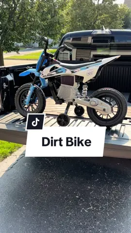 Kids Ride On 12V Dirt Bike #dirtbike #kidsmotorbike #mxkids #dirtbikekids #kidsrideon #tiktokshopbacktoschool #tiktokshopcreatorpicks #ligiant 