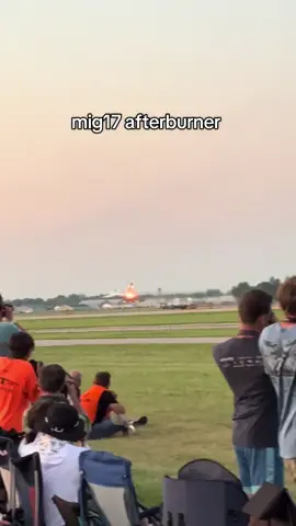 Crazy #planes #aviation #airplane #boeing #eaa #airbus #osh #oshkosh #osh25 #mig 
