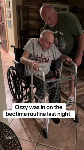 Happy Sunday peeps! #dementia #dementiaawareness #patreon #Love #fyp #foryoupage #wife #family #laughter #nighttime #couple #kitty @mrsdsalnorcal3🏎️ @Dan Salinger @mrsdsalnorcal2🏎️ @mrsdsalnorcal4🏎️ @DanielleSalingerbookpageTYHI @hannah and alex 