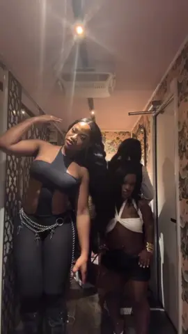 @nekaija 