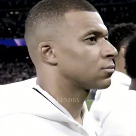 ME EXTRAÑARON? YA VOLVÍ 🪖👌 #Mbappe #editsdembappe #Mbappefrancepsg #mbapperealmadrid #viral #fypシ゚ 