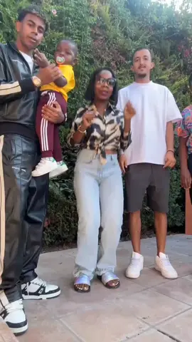 yamal with his mom #lamineyamal #fyp #fcbarcelona #goviral @Skales 
