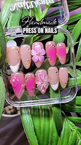 This would cost at least $150 at a nail salon but that price and quality for at home nails is CRAZY GOOD! #pressonnails #presson #handmadepressonnails #athomemanicure #manicure #easynails #nailvesta 
