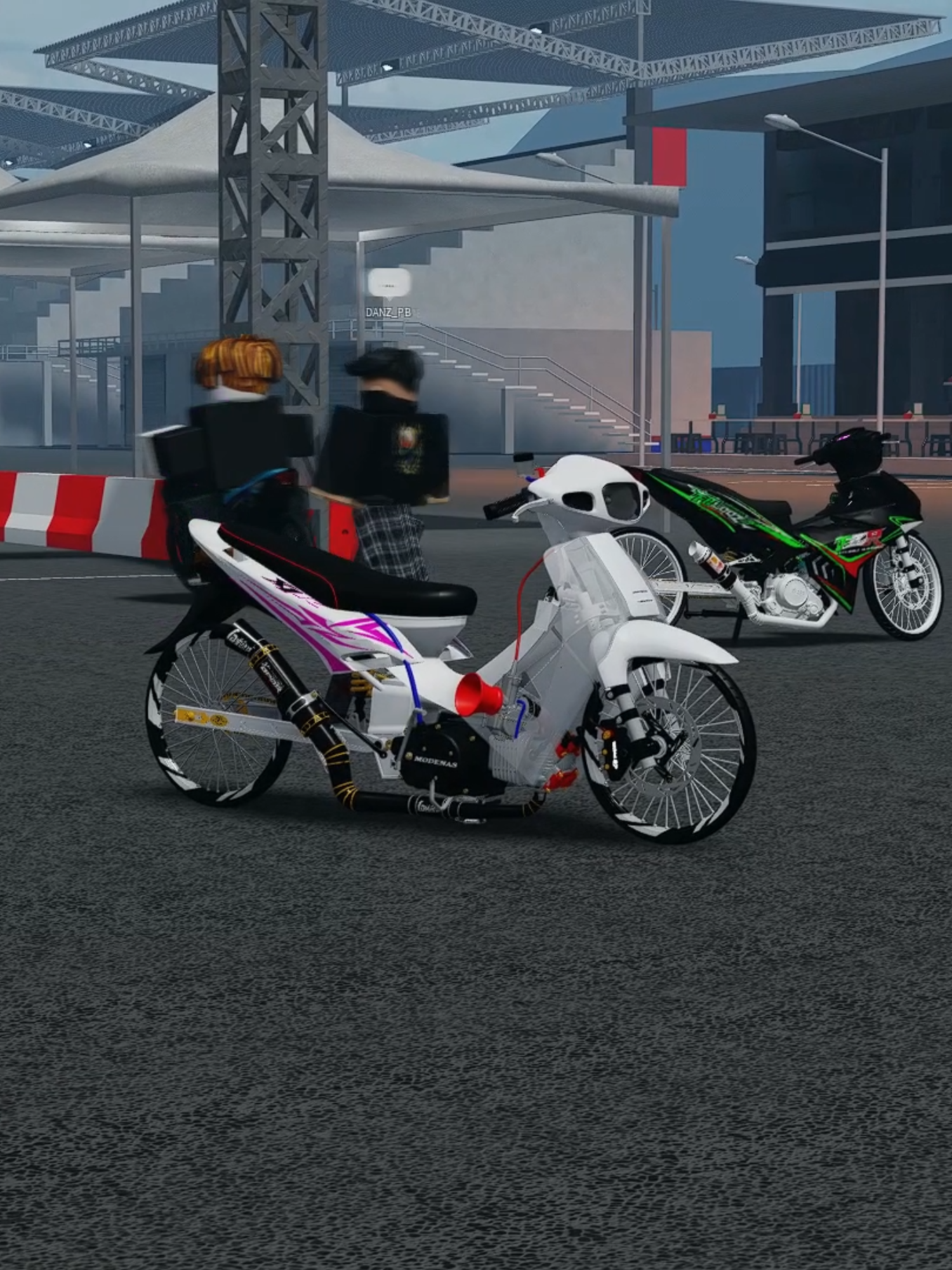 kat belakang cam dh kecoh je 👀👀#mopedbikeracing #kriss #fypmalaysia #roblox #robloxmalaysia