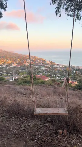 Socal #hiddenspots #veiwspot #veiwspot #socalviews #lagunabeach #sunset #socal #smokespots #