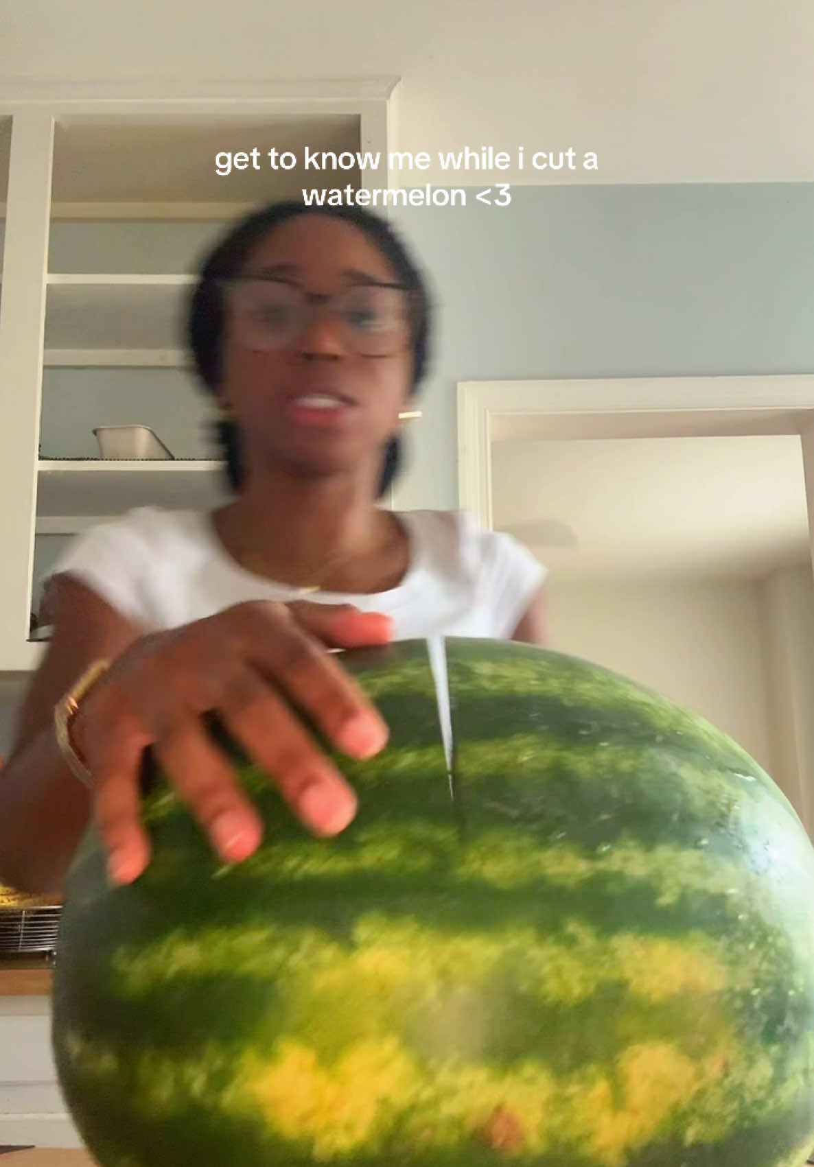 GET TO KNOW ME🍉 #getoknowme #fyp #watermelon #cutawatermelonwithme #august 