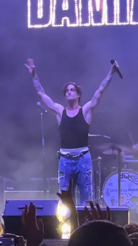 @Damiano David Live at @Lollapalooza USA 2025 - 8/2/25 - The Grove Stage  #lollapalooza #lolla #damianodavid #maneskin 