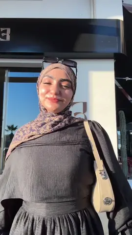 الدريس ده مش مجرد تصميم.. ده قطعة فريدة هتضيف لأناقتك لمسة رُقي وتميز! ✨ القصة المتفصلة باحترافية، مع تفاصيل الشال اللي علي الدريس والقصه اللي بتبرز جمال الجسم بأسلوب محتشم وأنيق. لون هادئ، خامة مريحة، وشكل يخطف الأنظار في أي خروجة أو مناسبة. القصة الانسيابية مع القماش الخفيف هتخليكي مرتاحة طول اليوم ومميزة في أي مكان. 🔝 مش أي قطعة.. دي قطعة أساسية لأي دولاب بيحب التميز ويهتم بالتفاصيل. ⭐️ لو بتدوري على حاجة مختلفة فعلًا.. الدريس  ده لازم يكون في دولابك! متفوتيش الفرصة! 📩 احجزيه دلوقتي قبل ما يخلص #اكسبلور_explore #اكسبلور_فولو #ريتش #فضفاض #سوت  #سوتات_نسائية  #صيف  #ملابس  #فاشون #محتوى  #عبايات_مودرن  #تنسيقات_محجبات  #موضة_محتشمة #ليل_ستايل 
