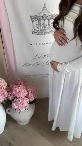 celebrated babygirl this weekend🎀 #babyshower #babygirl #babyshowerideas #babyshowerinspo #pinkbows #babyshowerdecor #babygirlontheway #mamatobe #foryou 