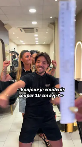 | Parce qu’on ne pouvait pas ne pas faire la trend avec la team d’Ajaccio… « Bonjour, je voudrais couper 10 cm s’il vous plaît. ” Alors, d’après vous… qui a relevé le défi ? #lorenzicoiffure #hairdresser #haircut #ajaccio #bastia   