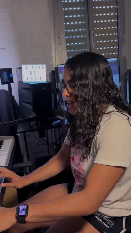 Una de Karol G #CoverAcústico #karolg #Cantautora #tiktoklatino #acousticcovers #veranorosa 