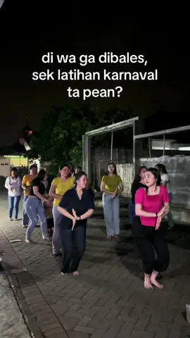 Tidak dapat bicara, WhatsAp saja ✋  #karnaval2025 #banyuwangi #sumbersewusoundofficial #wongayem #soundsystemjawatimur #latihankarnaval 