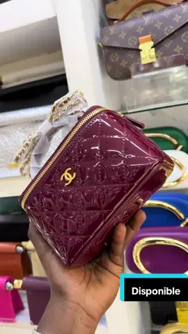 🎒✨ NOUVEAUTÉS ALERT ! ✨👜 Chez Mousssa Shop, les sacs à main sont plus qu’un accessoire… c’est une attitude 💁‍♀️🔥 💼 Chic, tendance et pratiques 💥 Qualité premium 🛍️ Pour tous les styles, toutes les occasions ! 🚚 Livraison rapide 📲 Commande directe sur mon numéro 7781 07192 🎥 Swipe pour voir tous les modèles en action ! Tu veux briller à la rentrée ? Mousssa Shop a ce qu’il te faut 💫 #MousssaShop #SacTendance #Mode2025 #TikTokFashion #SacFemme #AccessoiresMode