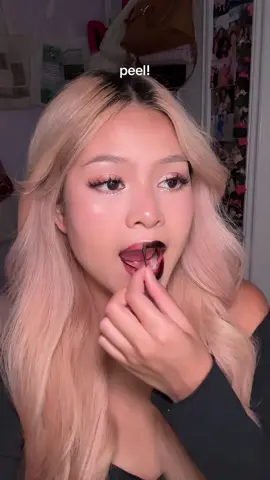 Recently, I keep getting asked by everyone what I use for my lips to make the color last all day! This is my new go to lip stain from @SHEGLAM #sheglam #sheglamlipstain #sheglampartner 