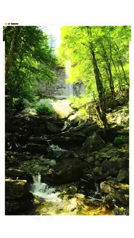 The best day with the best people #grouptrips #hikingtrip #adventureswithfriends #weekendgetaway #upstateny 