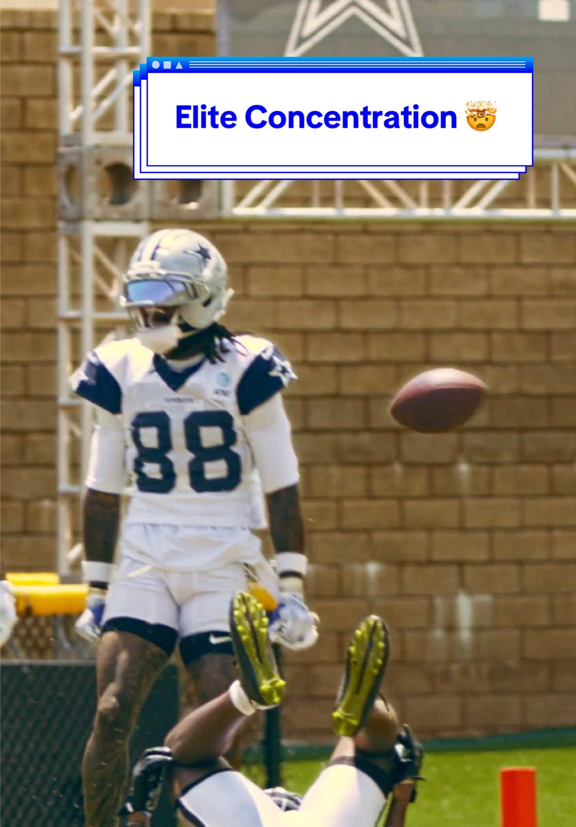 elite concentration 🤯 #DallasCowboys #NFL #CeeDeeLamb #DakPrescott #catch #highlight #football 