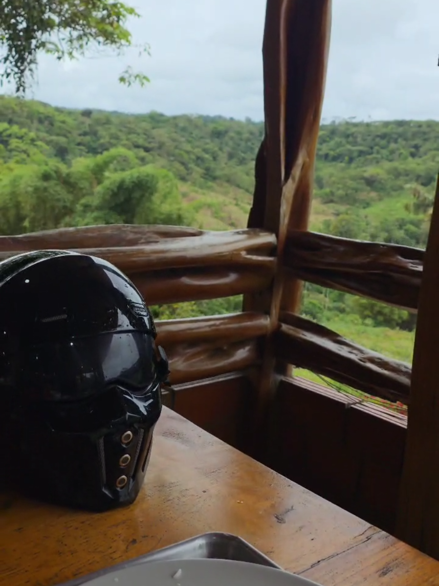 Nada mejor que irte solo a a kilometros fuera de tu casa a  conocer pueblitos 😊❤️🏍 #rutas #motorcycle #viajes #ktm 