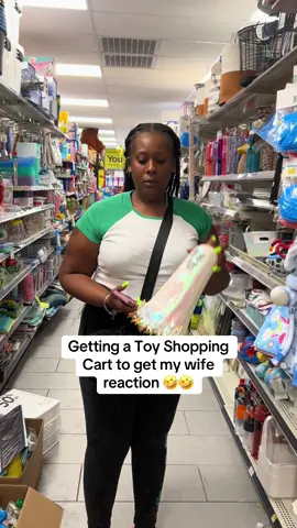Perfect size 😭🤣 #funnyvideos #fyp #dennisgang 