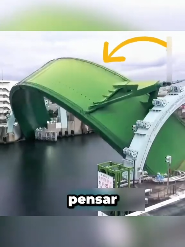Os acontecimentos da natureza pegam muitas pessoas de surpresa,  mesmo com os alertas e estudos não há muito o que fazer a não ser evacuar o território e pedir a Deus livramento e proteção.  #riodejaneiro  #jovens  #praia  #domingo  #apocalipse #cristaos  #Agosto 