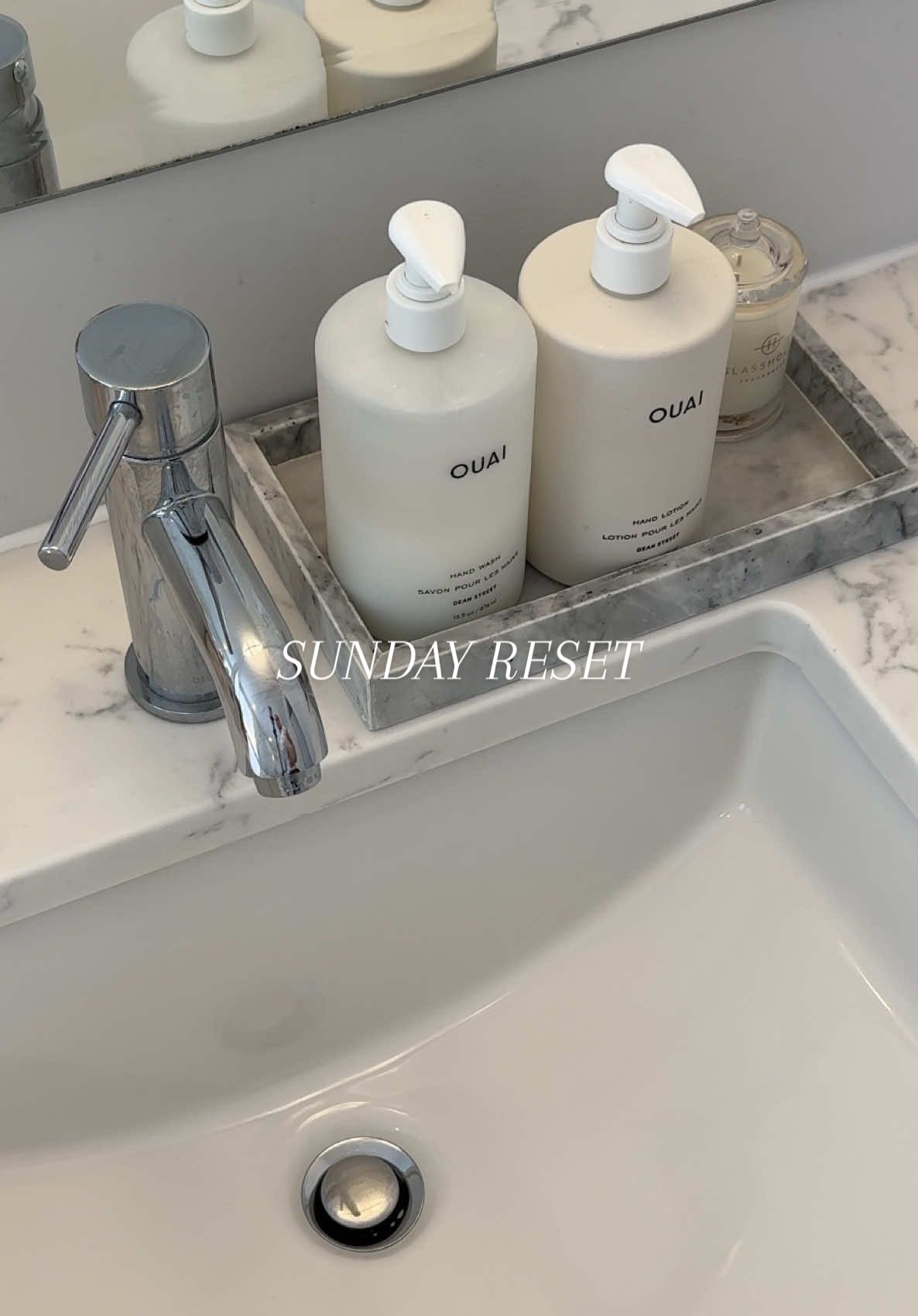 Happy Sunday cuties 🤍 a quick clean up to start the new week 🧚‍♀️✨ #cleaning #cleaningmotivation #cleanwithme #satisfyingvideos #relaxing #asmr #momlife 