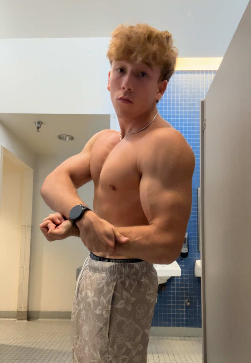 Been obsessed with gym lately #gym #GymTok #gymbro #physique 