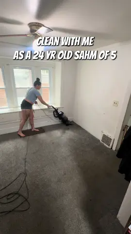 Happpyyy Sundaayyy 🥳🥳🩷🩷 #sahm #cleanwithme #cleaningmotivation #momof5 #cleaning 