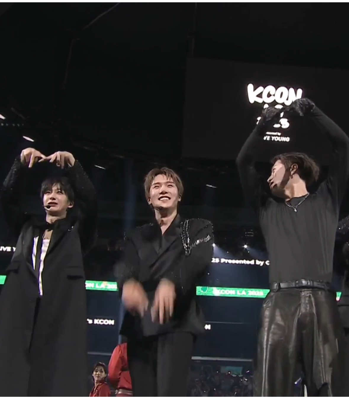 Jackson Wang + Monsta X ✨ 😂Jackson Wang from: ❌ GOT7 💚 ❌China 🇨🇳 ✅ Monsta X  📍KCON LA 02-08-2025. #jacksonwang #monstax #ahgase #monbebe #kconla2025 