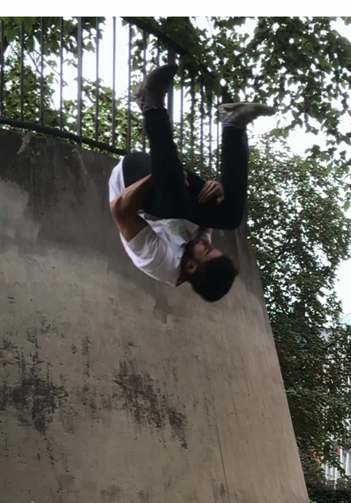 Say cheese  #parkour #fail #failarmy #parkourfail #extremesport #stockholm 