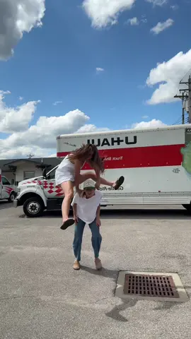 When Sofia makes me try new trends…. #riaandfia #fyp #wlw #trending #uhaul 