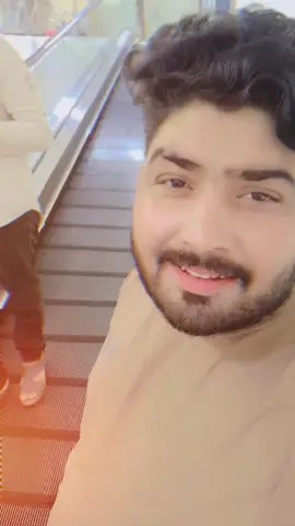 #lahore #bahrain #foyoupage #airport #😍😍😍 ##😂😂😂 